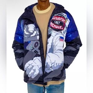 Members Only Space Jam Printed Puffer Jacket - NWT - Size XL